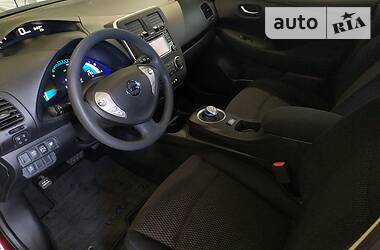 Хетчбек Nissan Leaf 2017 в 