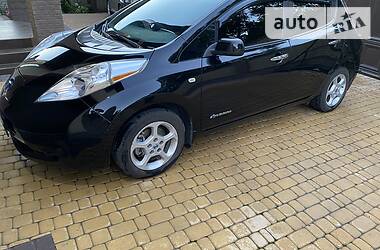 Хэтчбек Nissan Leaf 2013 в Харькове