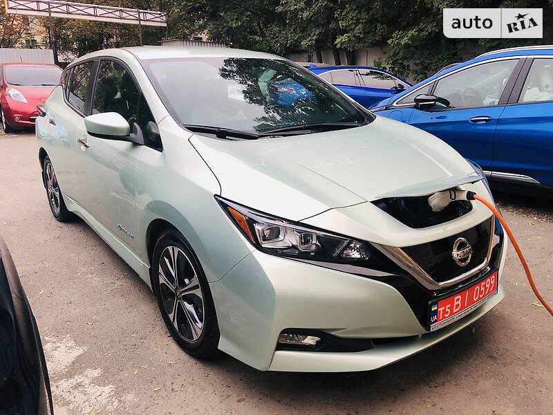 Хетчбек Nissan Leaf 2019 в Одесі