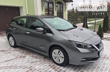 Хэтчбек Nissan Leaf 2019 в Киеве