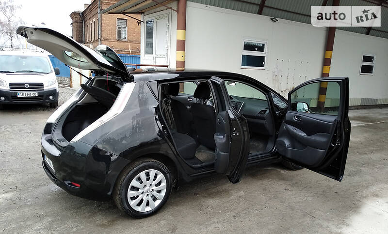 Хэтчбек Nissan Leaf 2015 в Днепре фото 5 Хэтчбек Nissan Leaf 2015 в Днепре