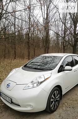 Хэтчбек Nissan Leaf 2014 в Виннице