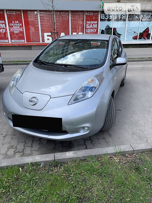 Nissan Leaf 2011