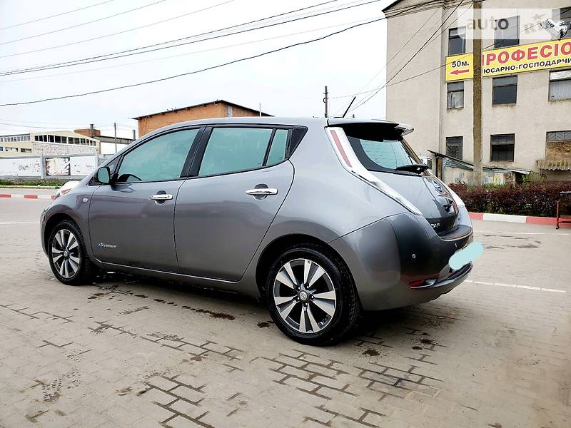 Хэтчбек Nissan Leaf 2014 в Виннице