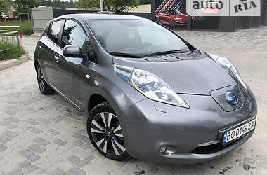 Хэтчбек Nissan Leaf 2015 в Тернополе