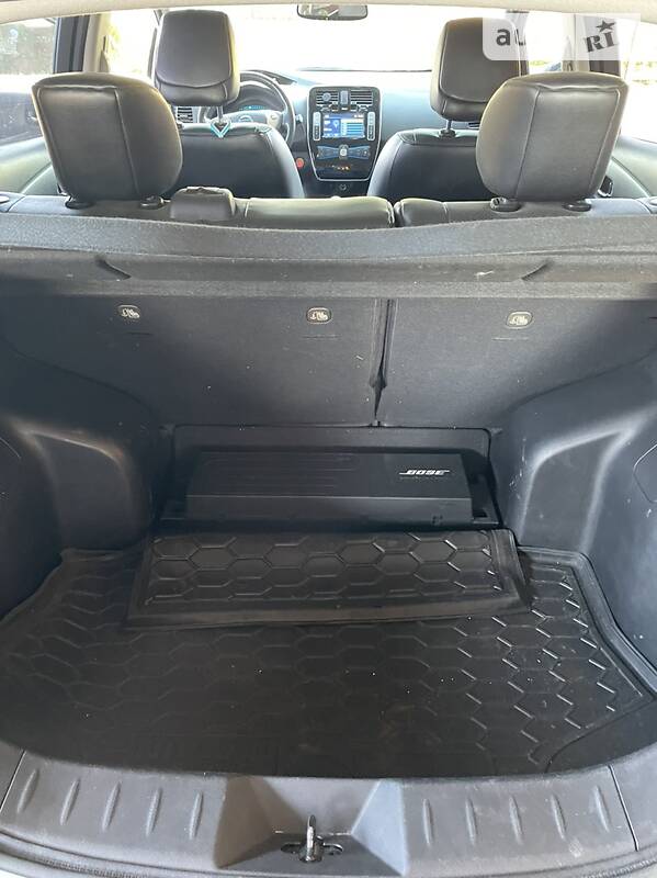 Хэтчбек Nissan Leaf 2014 в Киеве фото 23 Хэтчбек Nissan Leaf 2014 в Киеве