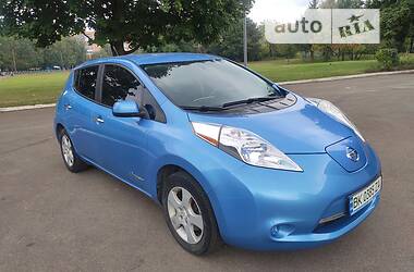 Хэтчбек Nissan Leaf 2014 в Ровно