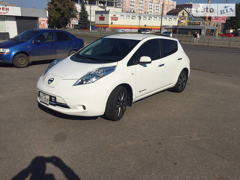 Хэтчбек Nissan Leaf 2015 в Харькове