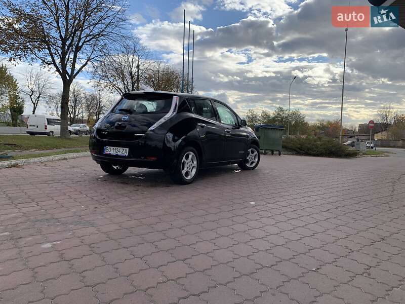 Хэтчбек Nissan Leaf 2014 в Тернополе
