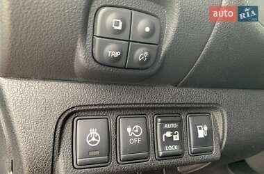 Хэтчбек Nissan Leaf 2014 в Тернополе