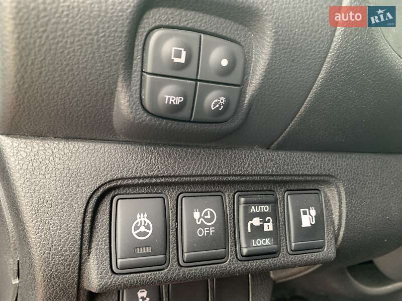 Хэтчбек Nissan Leaf 2014 в Тернополе
