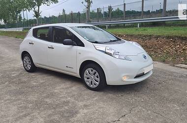 Седан Nissan Leaf 2016 в Харькове