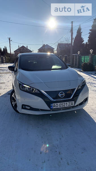 Хэтчбек Nissan Leaf 2021 в Ужгороде