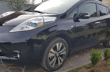 Хетчбек Nissan Leaf 2013 в Чернівцях