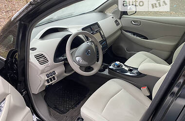 Хэтчбек Nissan Leaf 2012 в Ровно