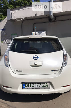 Хэтчбек Nissan Leaf 2014 в Одессе