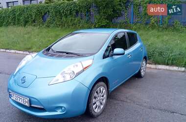 Хэтчбек Nissan Leaf 2014 в Львове