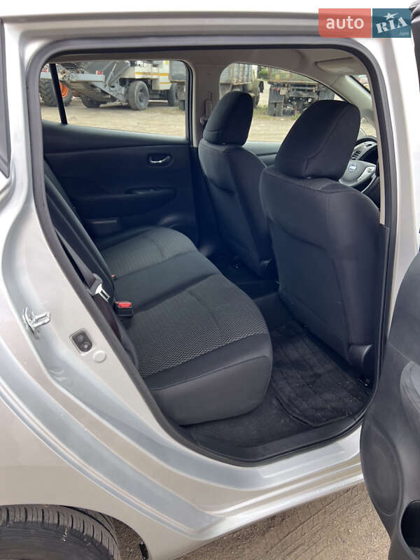 Хетчбек Nissan Leaf 2015 в Івано-Франківську фото 15 Хетчбек Nissan Leaf 2015 в Івано-Франківську