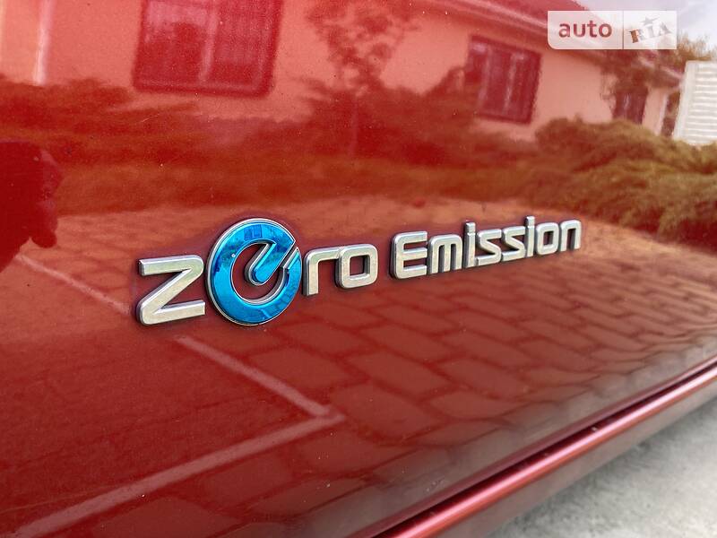 Хэтчбек Nissan Leaf 2013 в Днепре фото 12 Хэтчбек Nissan Leaf 2013 в Днепре