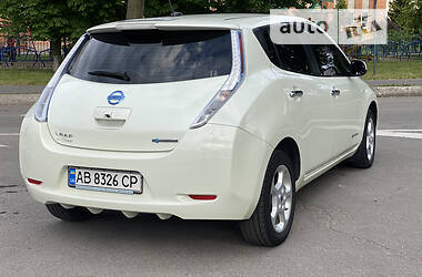 Хэтчбек Nissan Leaf 2011 в Виннице