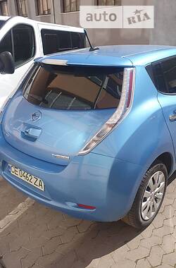 Универсал Nissan Leaf 2013 в Черновцах