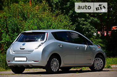 Хэтчбек Nissan Leaf 2014 в Днепре