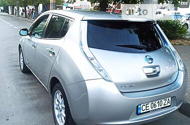 Хетчбек Nissan Leaf 2014 в Чернівцях