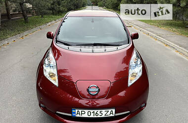 Хэтчбек Nissan Leaf 2013 в Днепре