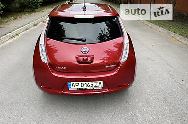 Хэтчбек Nissan Leaf 2013 в Днепре