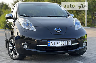 Хетчбек Nissan Leaf 2014 в 