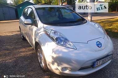 Хэтчбек Nissan Leaf 2013 в Львове