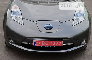 Хэтчбек Nissan Leaf 2017 в Дубно