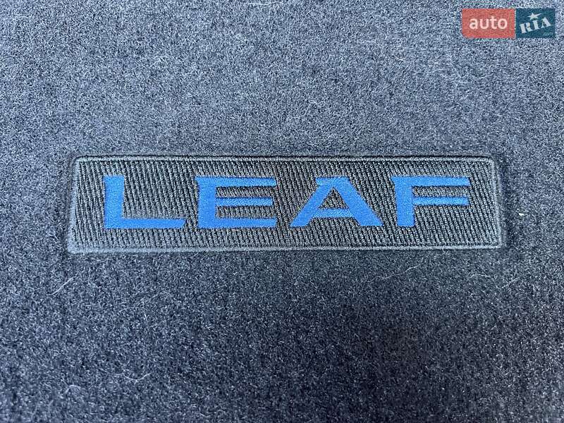 Хэтчбек Nissan Leaf 2018 в Кривом Роге