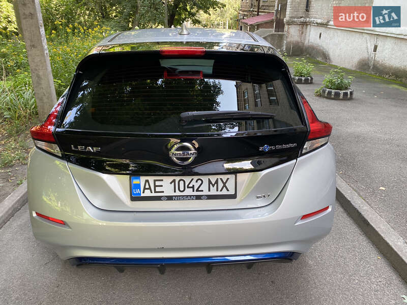 Хэтчбек Nissan Leaf 2018 в Днепре