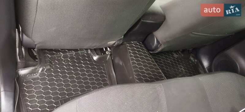 Хетчбек Nissan Leaf 2015 в Вінниці фото 5 Хетчбек Nissan Leaf 2015 в Вінниці