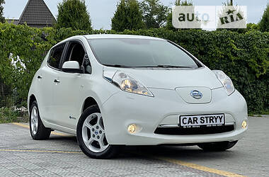 Хэтчбек Nissan Leaf 2014 в Стрые