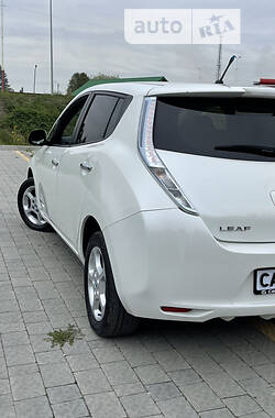 Хэтчбек Nissan Leaf 2014 в Стрые