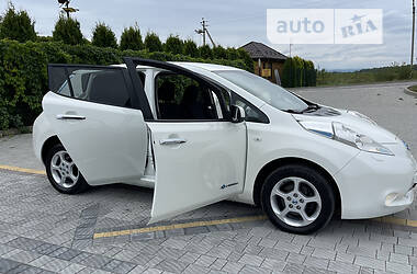 Хэтчбек Nissan Leaf 2014 в Стрые