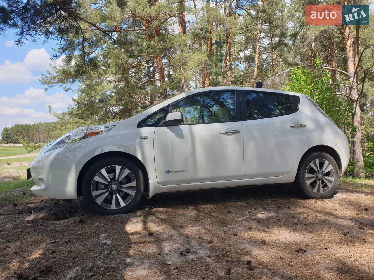 2013 Nissan Leaf - мініатюра 17