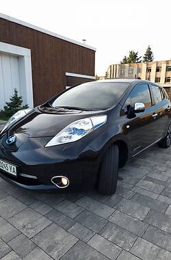 Хэтчбек Nissan Leaf 2013 в Тячеве
