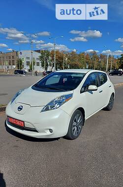 Хетчбек Nissan Leaf 2013 в Харкові