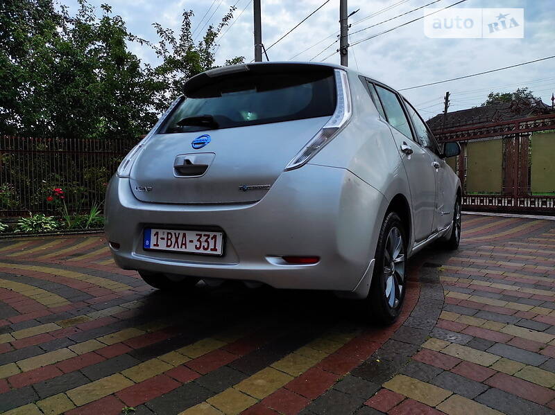Хэтчбек Nissan Leaf 2014 в Стрые