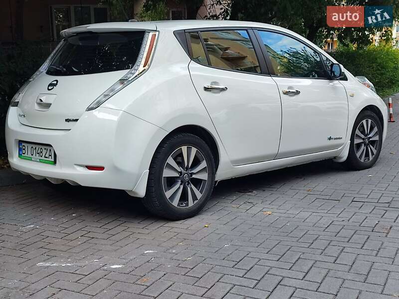 Хэтчбек Nissan Leaf 2016 в Киеве фото 3 Хэтчбек Nissan Leaf 2016 в Киеве