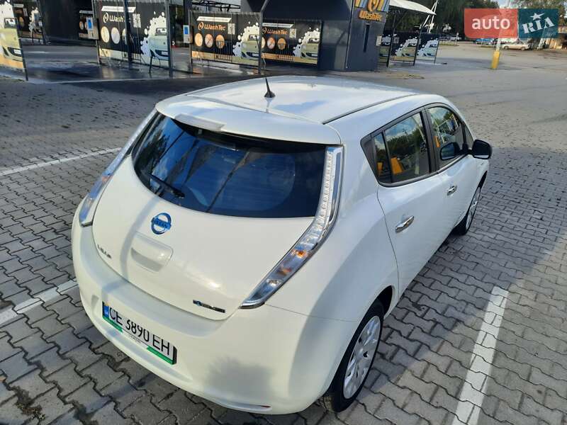 Хэтчбек Nissan Leaf 2017 в Черновцах