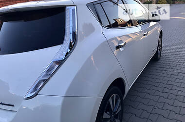 Хетчбек Nissan Leaf 2014 в Хмельницькому