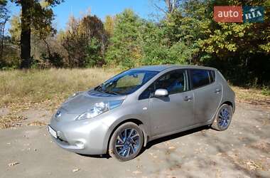 Хэтчбек Nissan Leaf 2016 в Киеве