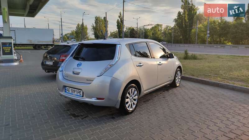 Хетчбек Nissan Leaf 2013 в Дніпрі фото 3 Хетчбек Nissan Leaf 2013 в Дніпрі
