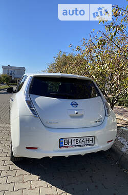 Хэтчбек Nissan Leaf 2014 в Одессе