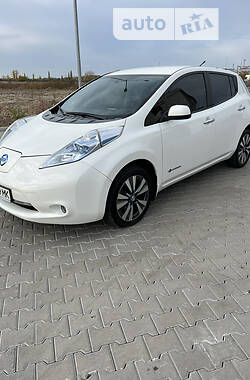 Хэтчбек Nissan Leaf 2013 в Боярке