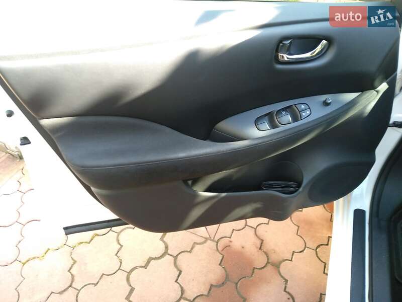 Хэтчбек Nissan Leaf 2017 в Павлограде фото 9 Хэтчбек Nissan Leaf 2017 в Павлограде